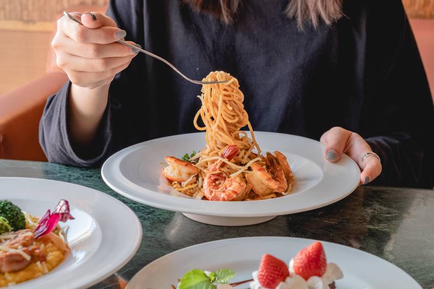 source: imgur.com 高雄左營|美國夏威夷毛伊咖啡館-老咖啡館獨特風味,冰滴咖啡深得我心