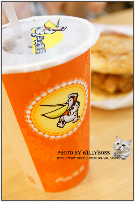 中西合璧速食南霸天-丹丹漢堡西子灣店(高雄鼓山區)