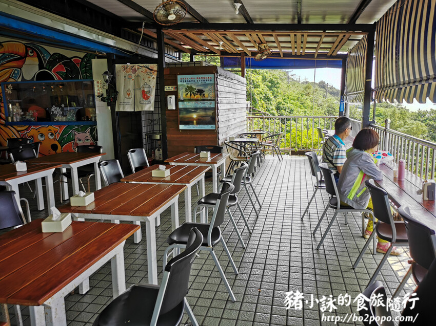 高雄。鼓山》西子灣大碗公。海岸咖啡(西子灣看海景)
