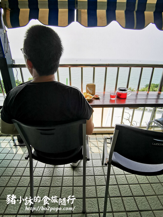 高雄。鼓山》西子灣大碗公。海岸咖啡(西子灣看海景)