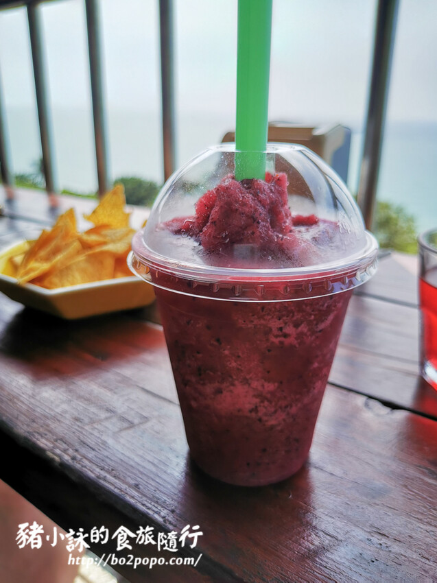 高雄。鼓山》西子灣大碗公。海岸咖啡(西子灣看海景)