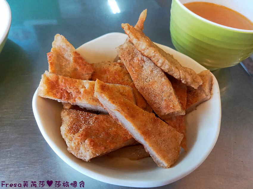 高雄午茶【飽養嚐關東煮】招牌現烤手工大黑輪片.鹹香脆嫩好好吃.麻辣關東煮辣香唰嘴│鼓山渡輪站│鼓山美食 - Fresa芙芮莎♥莎旅憶食