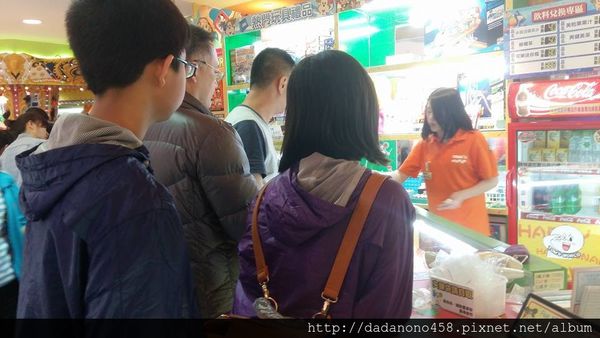 承天禪寺:土城承天禪寺油桐花步道