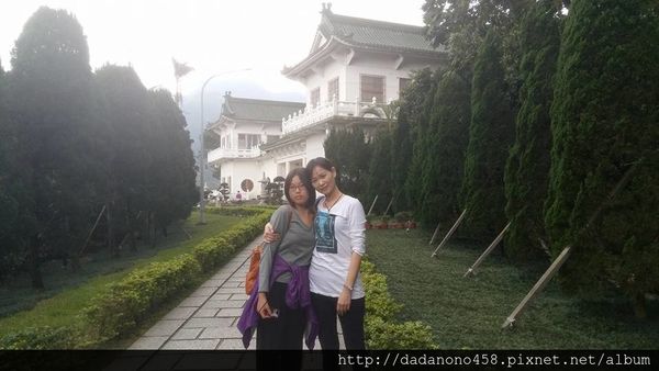 承天禪寺:土城承天禪寺油桐花步道