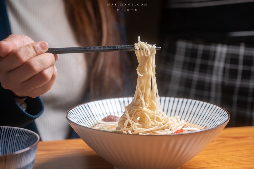 台北餐酒｜休憩拉麵酒吧～2023最新特色酒吧，營業到凌晨三點夜貓族宵夜福音、捷運國父紀念館站美食、東區宵