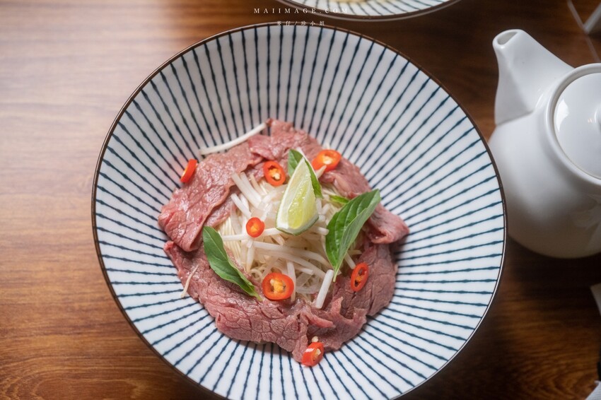 台北餐酒｜休憩拉麵酒吧～2023最新特色酒吧，營業到凌晨三點夜貓族宵夜福音、捷運國父紀念館站美食、東區宵