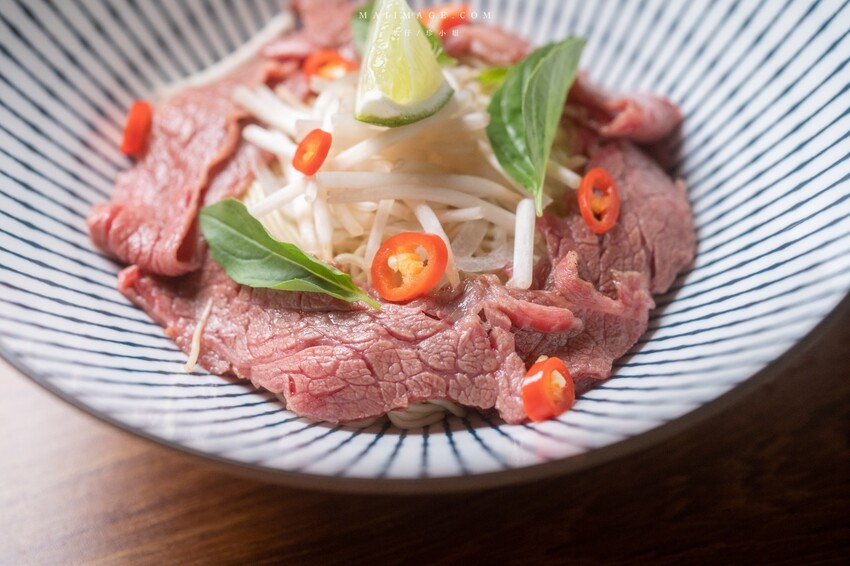 台北餐酒｜休憩拉麵酒吧～2023最新特色酒吧，營業到凌晨三點夜貓族宵夜福音、捷運國父紀念館站美食、東區宵