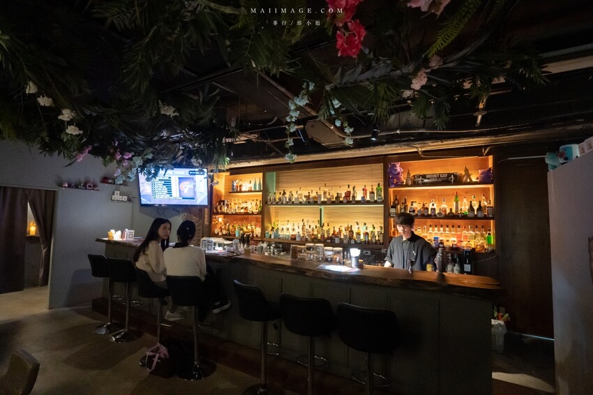 台北餐酒｜休憩拉麵酒吧～2023最新特色酒吧，營業到凌晨三點夜貓族宵夜福音、捷運國父紀念館站美食、東區宵