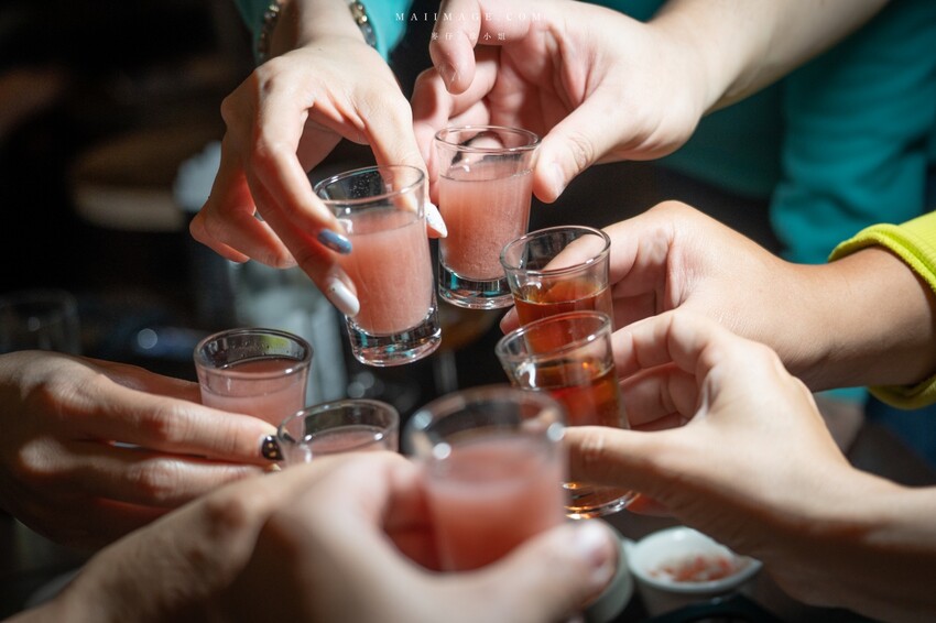 台北餐酒｜休憩拉麵酒吧～2023最新特色酒吧，營業到凌晨三點夜貓族宵夜福音、捷運國父紀念館站美食、東區宵