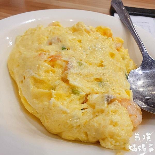 【高雄‧鳳山/三民】好正點港式點心鳳山店│69元~169元的平價港點，現點現做，座位多!有特約停車場（位置少）