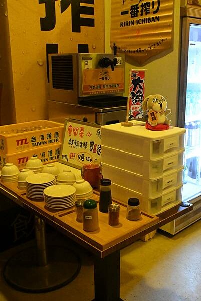 1994串燒居酒屋|楠梓區美食|年節不休息|1月底前啤酒暢飲$299|喝酒配串燒大快朵頤|限量鹽焗魚需提前預訂