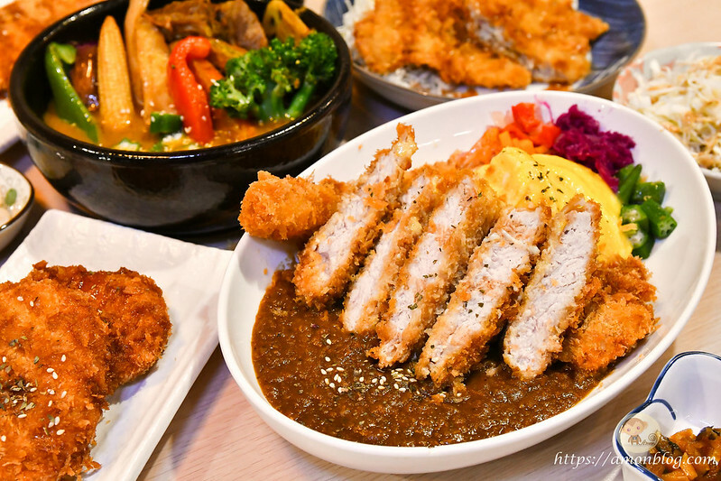 禾荳家|台中咖哩推薦，道地北海道湯咖哩和香濃熟成咖哩都很好吃