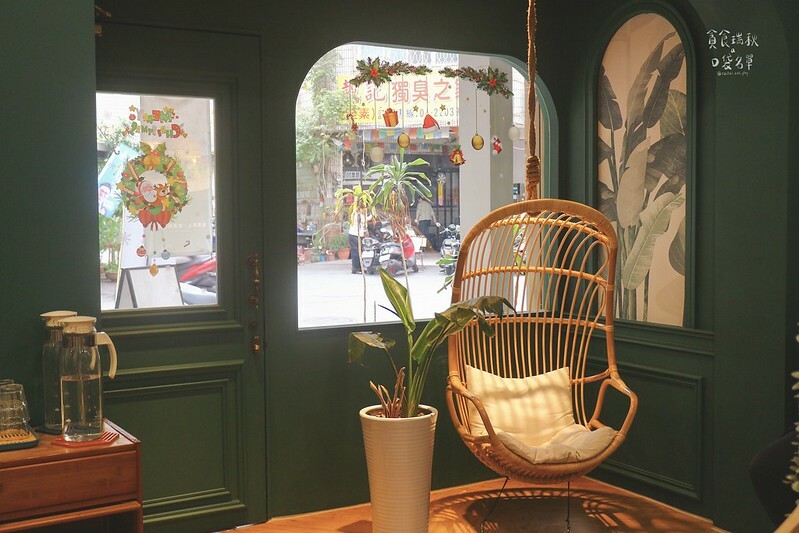 台中北區｜近中國醫創意義式料理，巫毒海鮮墨魚義大利麵美味到令