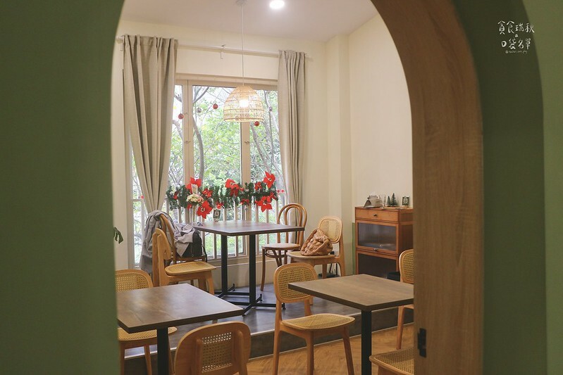 台中北區｜近中國醫創意義式料理，巫毒海鮮墨魚義大利麵美味到令