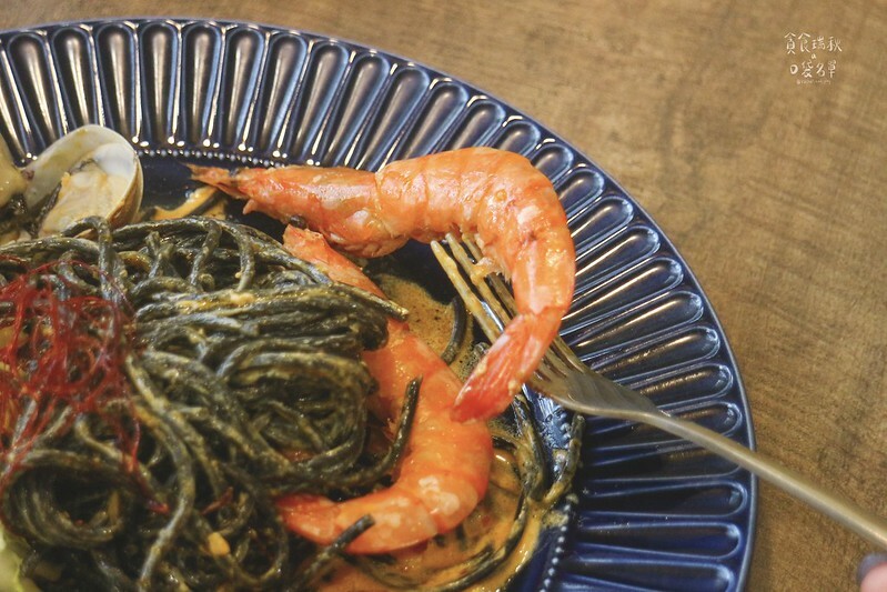 台中北區｜近中國醫創意義式料理，巫毒海鮮墨魚義大利麵美味到令