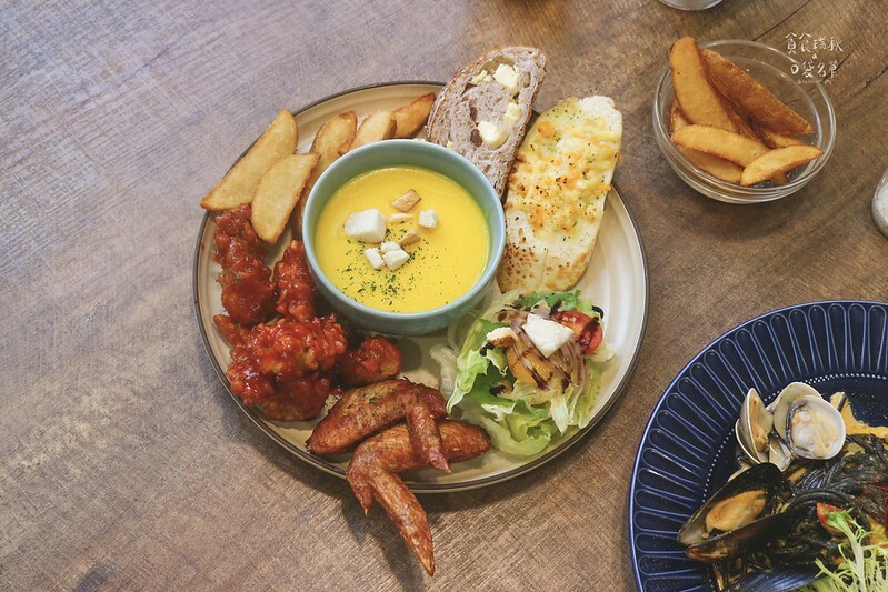 台中北區｜近中國醫創意義式料理，巫毒海鮮墨魚義大利麵美味到令