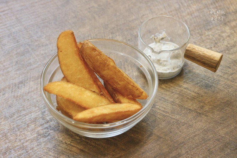 台中北區｜近中國醫創意義式料理，巫毒海鮮墨魚義大利麵美味到令