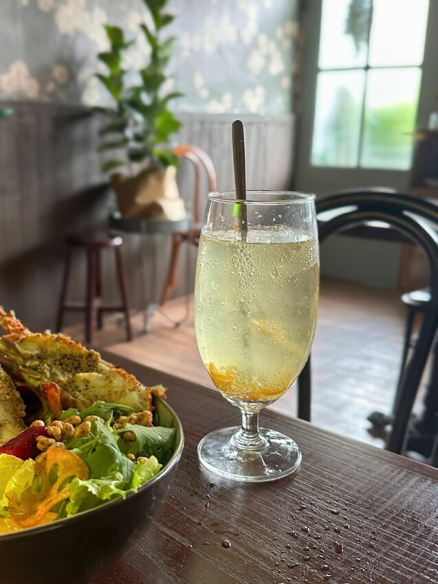 [台中西屯] Mook木可餐行｜隱身在巷弄內60年老宅｜無招牌手作早午餐店｜必點法式正統舒芙蕾｜寵物有善餐廳｜內附菜單 - 萍姐愛分享