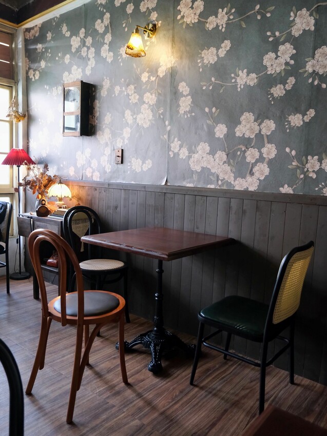 [台中西屯] Mook木可餐行｜隱身在巷弄內60年老宅｜無招牌手作早午餐店｜必點法式正統舒芙蕾｜寵物有善餐廳｜內附菜單 - 萍姐愛分享