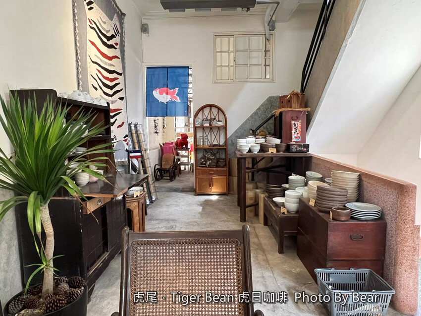 【虎尾】「虎日咖啡Tiger Bean.60年代復古懷舊風老宅咖啡(創意特調咖啡/肉桂捲/小老鼠乳酪/手作甜點)」
