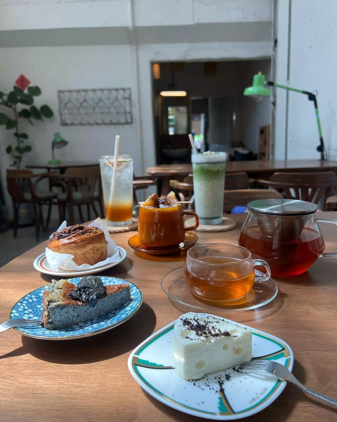 【虎尾】「虎日咖啡Tiger Bean.60年代復古懷舊風老宅咖啡(創意特調咖啡/肉桂捲/小老鼠乳酪/手作甜點)」