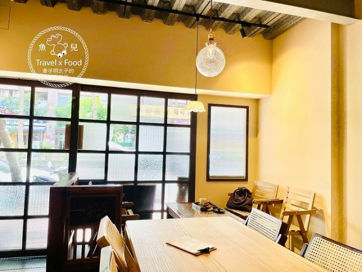 自家烘焙，結合復古與文青，提供咖啡茶飲與鹹甜食，享受一杯咖啡的時光｜藝文特區~叄拾捌號咖啡店 @魚兒 x 牽手明太子的「視」界旅行