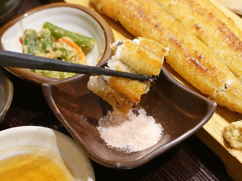 鰻魚飯控必吃！日本米其林鰻魚飯台北就有，四代目菊川必吃鰻魚三吃。
