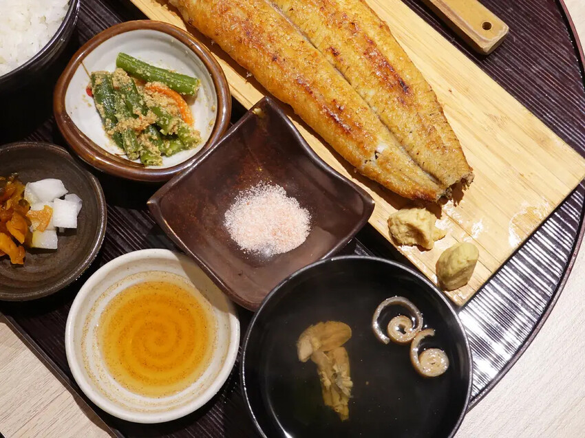 鰻魚飯控必吃！日本米其林鰻魚飯台北就有，四代目菊川必吃鰻魚三吃。