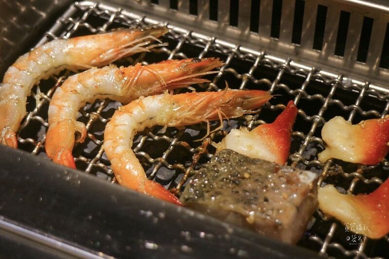 台中西屯｜一個人也能獨享美味優質燒肉，蔬菜沙拉自助吧吃到飽｜焼肉スマイル（燒肉Smile）市政店