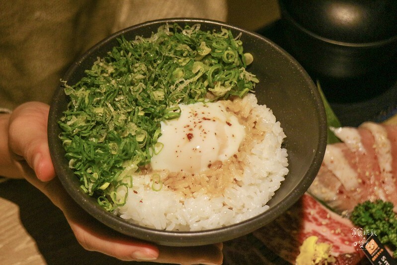 台中西屯｜一個人也能獨享美味優質燒肉，蔬菜沙拉自助吧吃到飽｜焼肉スマイル（燒肉Smile）市政店