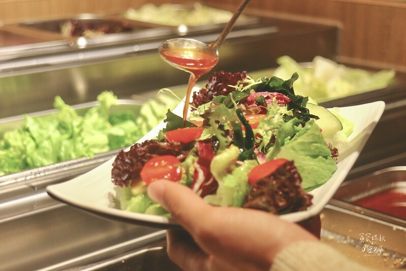 台中西屯｜一個人也能獨享美味優質燒肉，蔬菜沙拉自助吧吃到飽｜焼肉スマイル（燒肉Smile）市政店