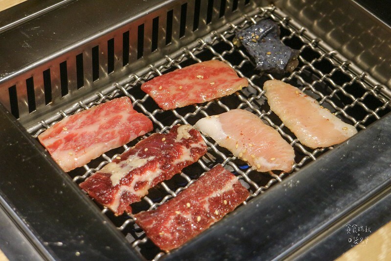 台中西屯｜一個人也能獨享美味優質燒肉，蔬菜沙拉自助吧吃到飽｜焼肉スマイル（燒肉Smile）市政店