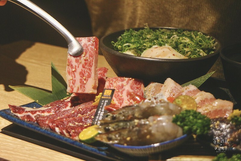 台中西屯｜一個人也能獨享美味優質燒肉，蔬菜沙拉自助吧吃到飽｜焼肉スマイル（燒肉Smile）市政店