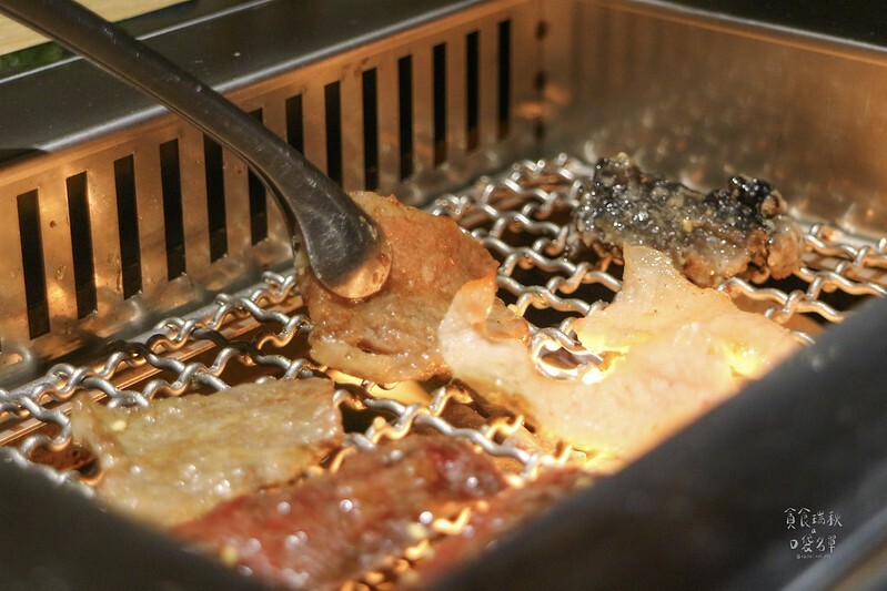 台中西屯｜一個人也能獨享美味優質燒肉，蔬菜沙拉自助吧吃到飽｜焼肉スマイル（燒肉Smile）市政店