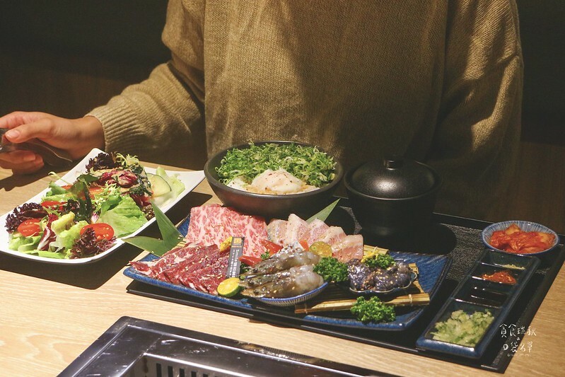 台中西屯｜一個人也能獨享美味優質燒肉，蔬菜沙拉自助吧吃到飽｜焼肉スマイル（燒肉Smile）市政店