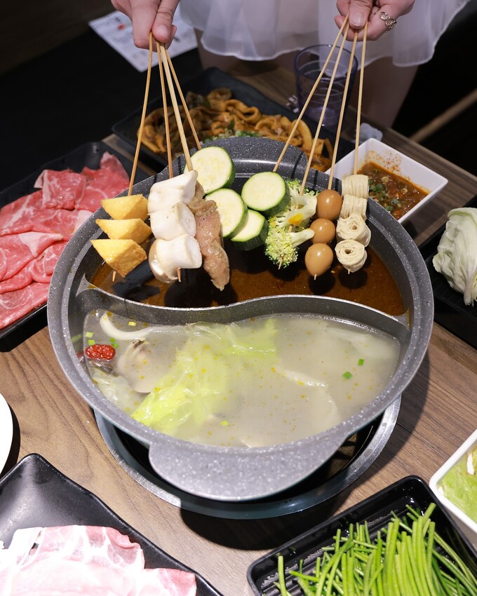 【台北火鍋推薦】籤王串麻鍋～邊吃邊涮好滿足，一個串串只要20元起！還有肉肉、海鮮、炸物、熱炒～台北平價火鍋、六張犁火鍋推薦