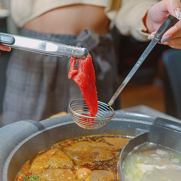 台北 大安區 籤王串麻鍋 麻辣鍋 火鍋 串串 15.jpeg 台北 大安區 籤王串麻鍋 麻辣鍋 火鍋 串串 15.jpeg