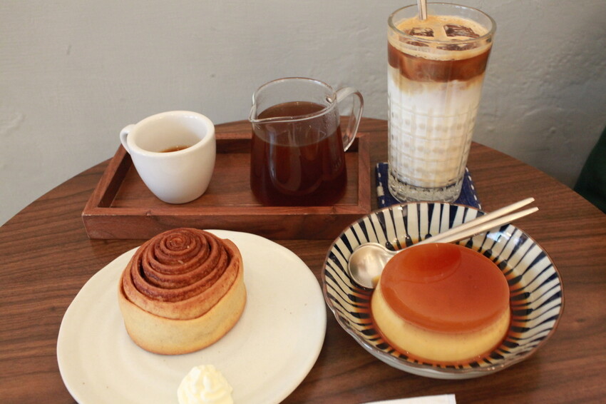 高雄市新興區吃。高雄市｜新興區。「咖啡足矣 Coffee Serenity」隱身巷弄裡老宅專業咖啡廳，主理人榮獲2015年TISCA全國