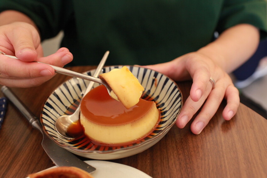 高雄市新興區吃。高雄市｜新興區。「咖啡足矣 Coffee Serenity」隱身巷弄裡老宅專業咖啡廳，主理人榮獲2015年TISCA全國