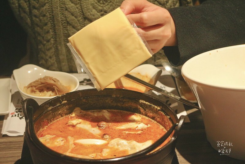 台中西區｜心目中第一名牛奶鍋台中公益路一級戰區新開幕！義式白醬湯底濃郁香醇｜加分100%浜中特選昆布鍋物-台中公益店