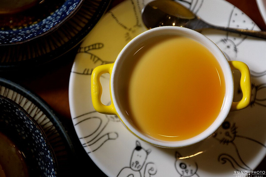 新北市永和區義匠義式湯麵，超爆料義大利麵推薦 超豐盛海鮮一次滿足。在地人激推好吃義大利麵料理 義大利麵新創湯麵吃法