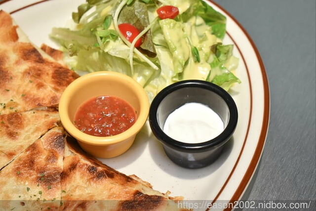 宜蘭礁溪漢堡 | 海皮漢堡 Happy Burger 推薦菜單：花生培根起司豬肉堡/法式吐司（巧克力口味）/墨西哥脆餅（塔可肉醬）