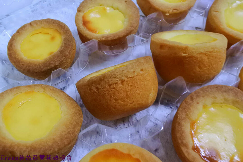 台南伴手禮【寶哥點心坊】國華街散步小食.現蒸包子超飽餡.濃醇乳酪球冰過更好吃│海安路商圈│中西區美食