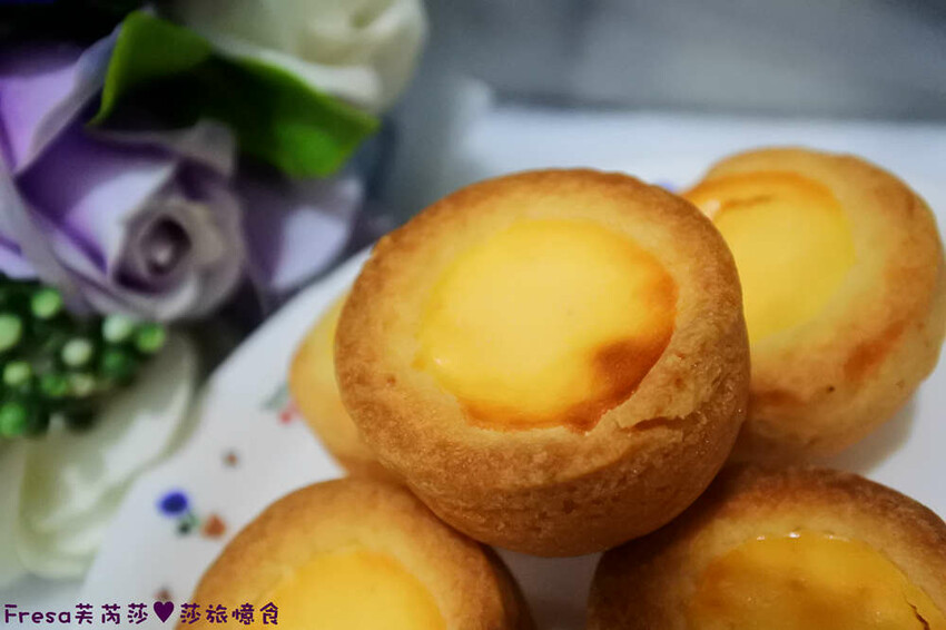 台南伴手禮【寶哥點心坊】國華街散步小食.現蒸包子超飽餡.濃醇乳酪球冰過更好吃│海安路商圈│中西區美食