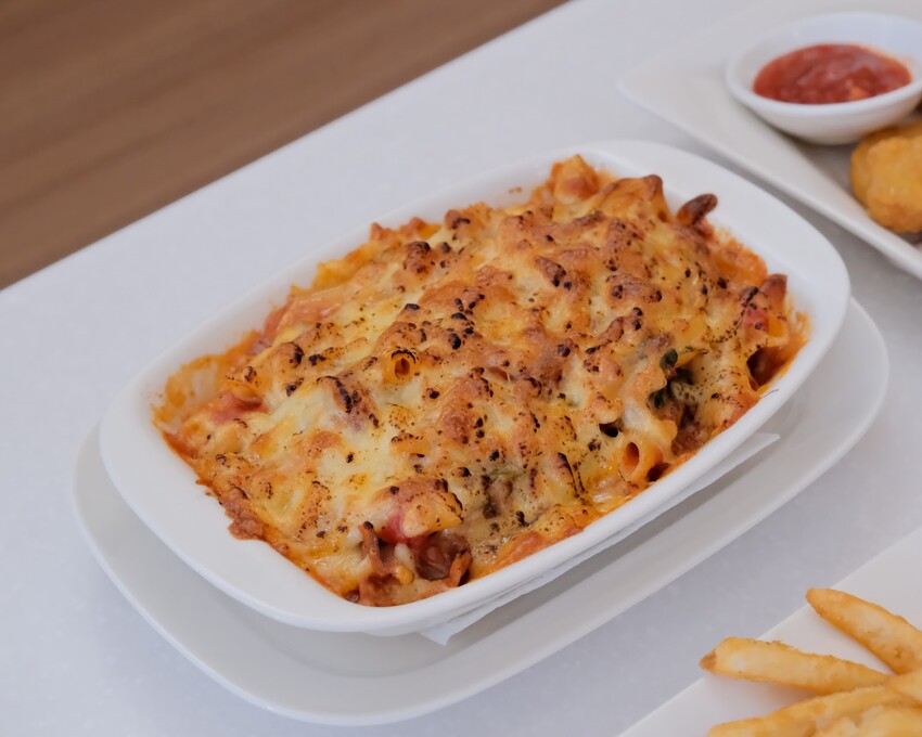 【新北蘆洲美食】義窩瘋~蘆洲平價義大利麵~義大利麵料多實在、口味豐富~九芎街平價美食推薦~