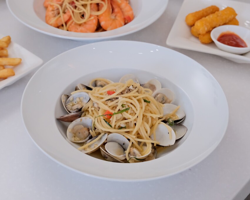 【新北蘆洲美食】義窩瘋~蘆洲平價義大利麵~義大利麵料多實在、口味豐富~九芎街平價美食推薦~