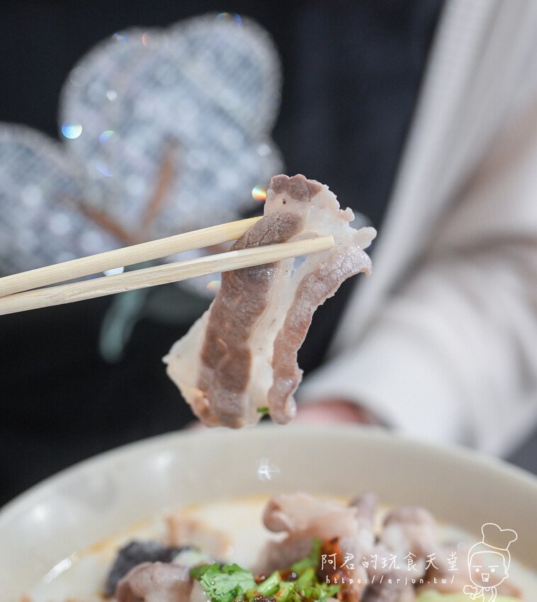 【苗栗】沐上麻辣燙｜平價美食也能很澎湃，清爽不油膩～吃完連湯都完全不剩的麻辣燙 » 阿君的玩食天堂