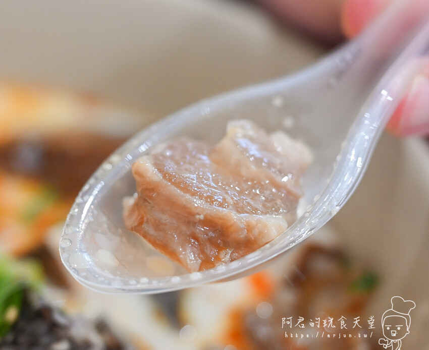 【苗栗】沐上麻辣燙｜平價美食也能很澎湃，清爽不油膩～吃完連湯都完全不剩的麻辣燙 » 阿君的玩食天堂