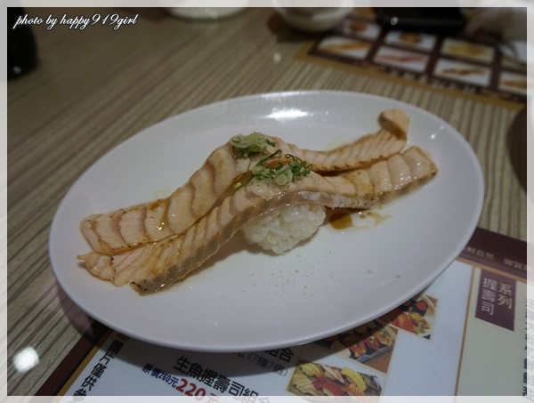 [高雄]食材新鮮多樣。吃得到店家用心★御賀壽司