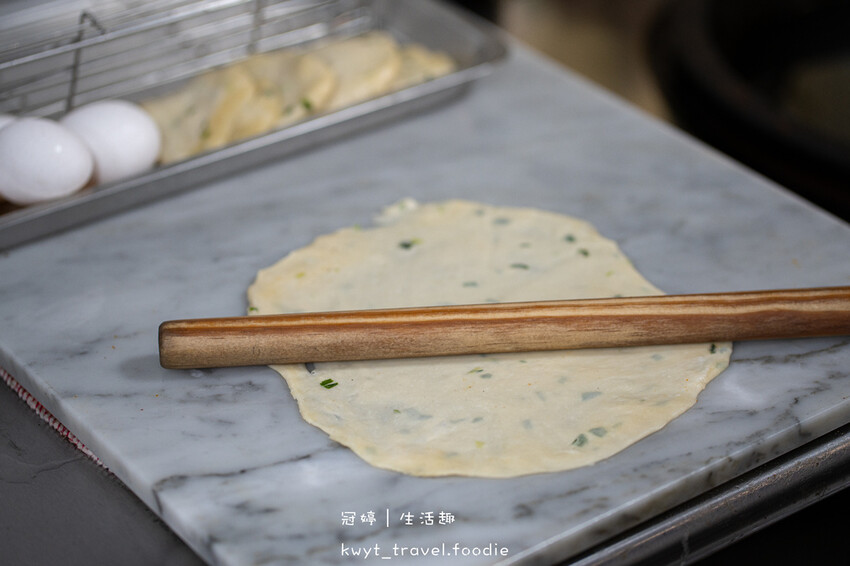 楠梓宵夜推薦-晨麂禾食宵夜-楠梓銅板美食推薦-花蓮炸蛋蔥油餅 (11 - 36).jpg